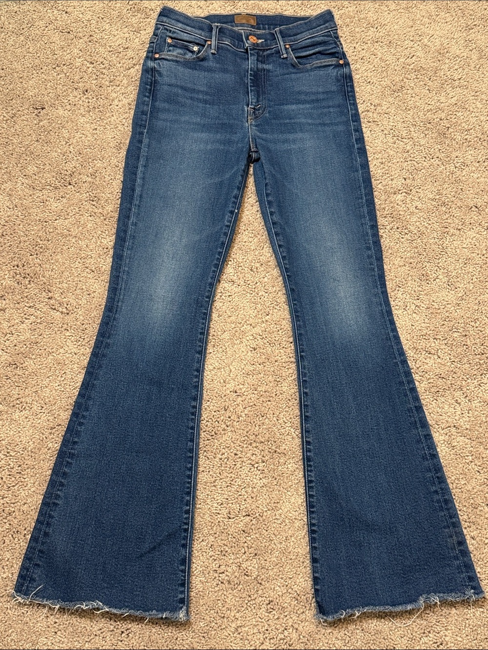 MOTHER Denim The Weekender Fray Jeans in Take It Easy